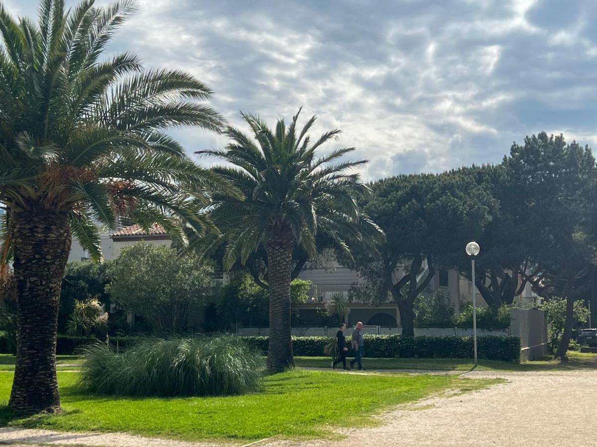 Grand F3 Vue Mer Centre Plage Proche Commerces Plage d'Argeles Exterior photo